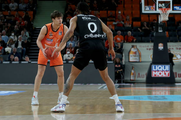 他是勇士的 他是勇士的