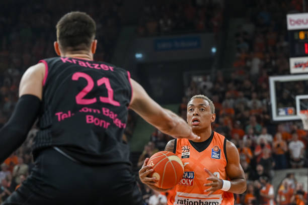 的敏锐嗅觉 的敏锐嗅觉